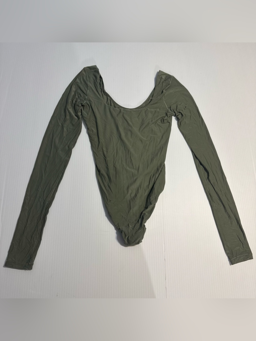 Aerie SMOOTHEZ Long Sleeve Bodysuit Olive Green Scoop Neck Second Skin Small